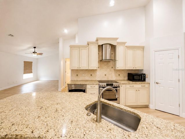 2226 LAKE MARION DRIVE, Apopka, FL 32712