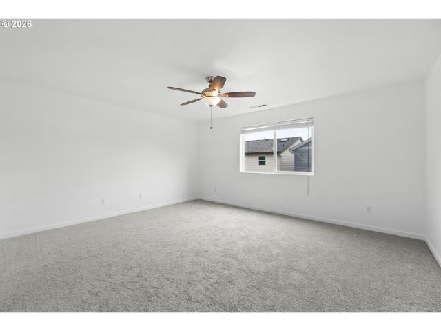 4220 Se ROSE PETAL Pl, Hillsboro, OR 97123