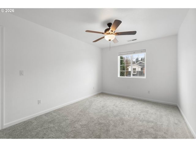 4220 Se ROSE PETAL Pl, Hillsboro, OR 97123