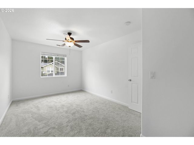 4220 Se ROSE PETAL Pl, Hillsboro, OR 97123