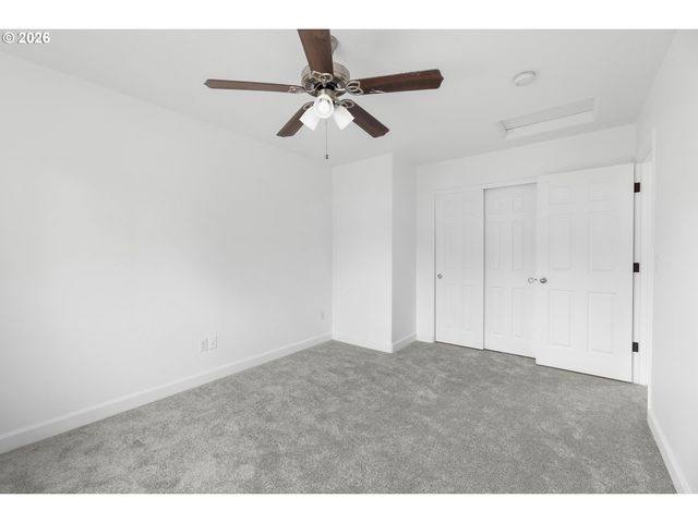 4220 Se ROSE PETAL Pl, Hillsboro, OR 97123