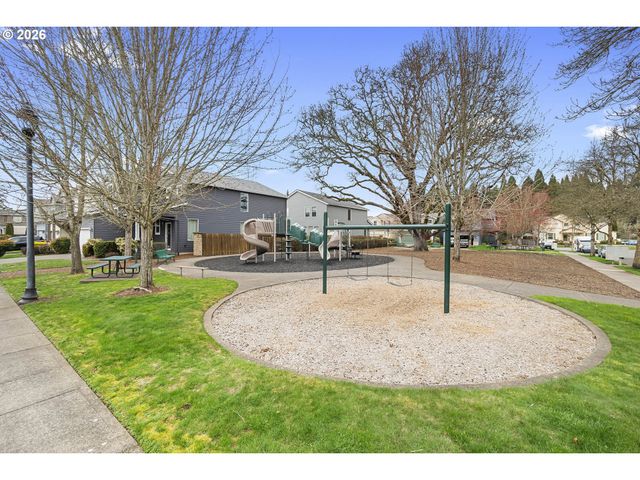 4220 Se ROSE PETAL Pl, Hillsboro, OR 97123