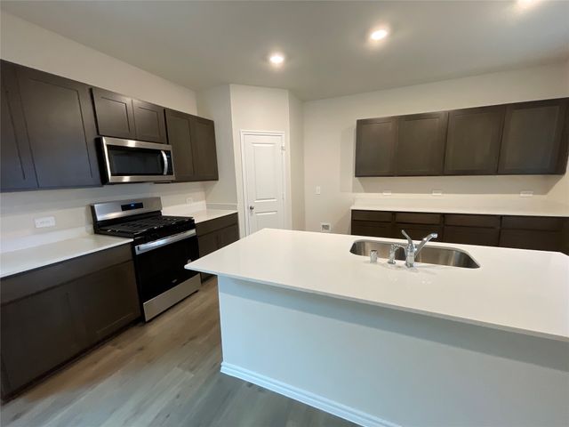 657 Chipper Trails, Lavon, TX 75166