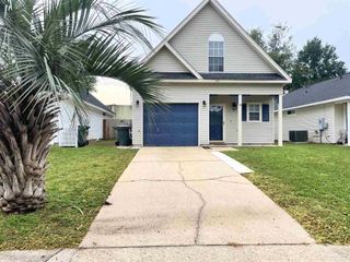 201 Wildflower Ln, Pensacola, FL 32514