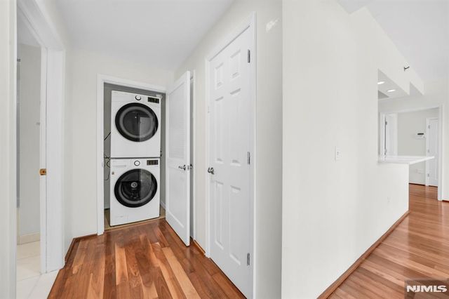 2110 City Place 2110, Edgewater, NJ 07020
