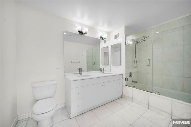 2110 City Place 2110, Edgewater, NJ 07020