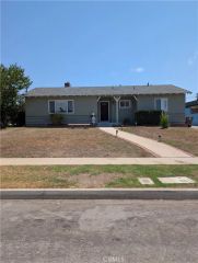 1400 Lynoak Dr, Claremont, CA 91711