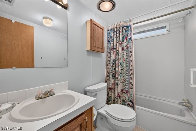 10451 Wales LOOP, Bonita Springs, FL 34135