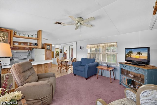 10451 Wales LOOP, Bonita Springs, FL 34135