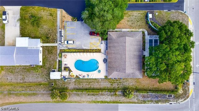 10451 Wales LOOP, Bonita Springs, FL 34135
