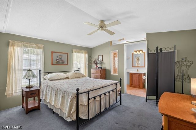 10451 Wales LOOP, Bonita Springs, FL 34135