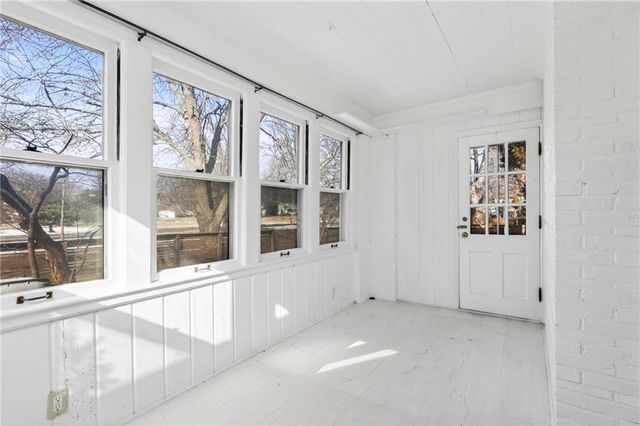 1124 W 77TH Street, Kansas City, MO 64114