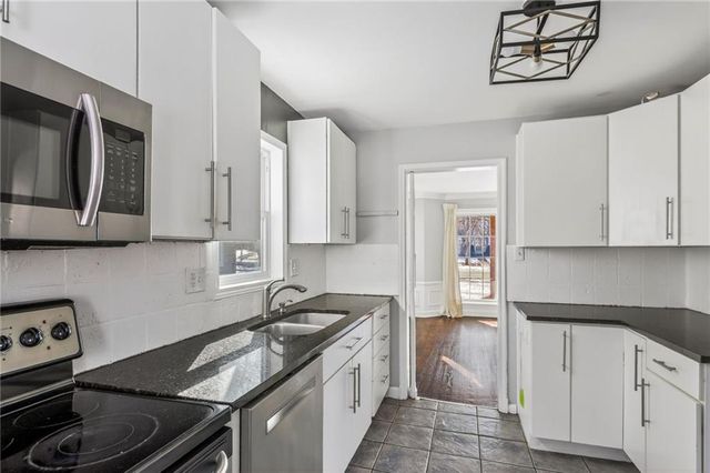 1124 W 77TH Street, Kansas City, MO 64114