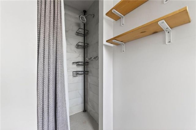 1124 W 77TH Street, Kansas City, MO 64114