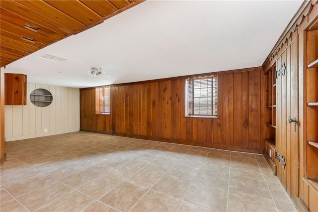 1124 W 77TH Street, Kansas City, MO 64114