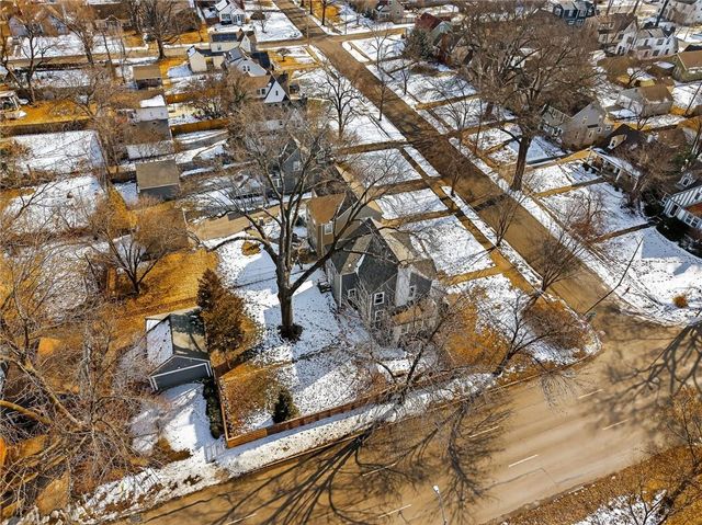 1124 W 77TH Street, Kansas City, MO 64114