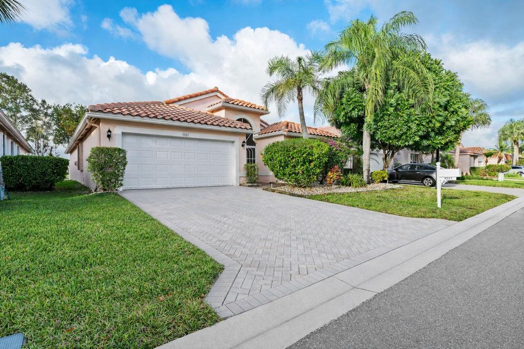 5327 Wycombe Avenue, Boynton Beach, FL 33437