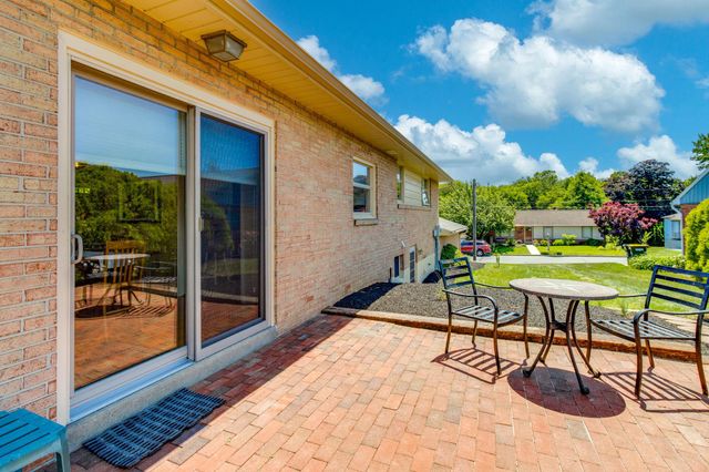 108 S 5TH ST, Akron, PA 17501