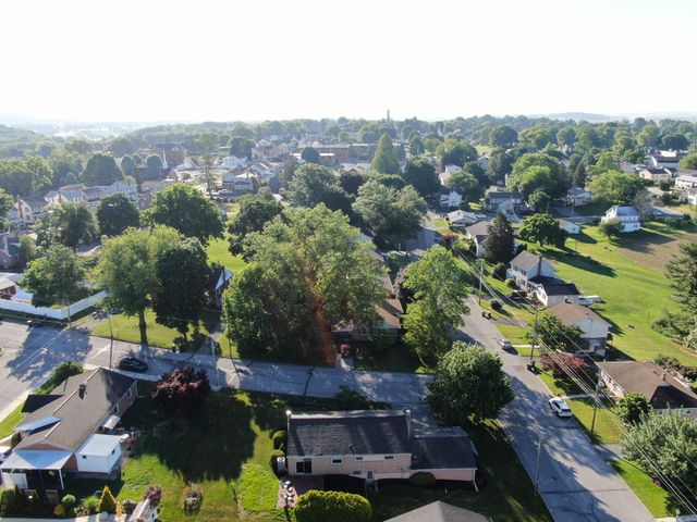 108 S 5TH ST, Akron, PA 17501