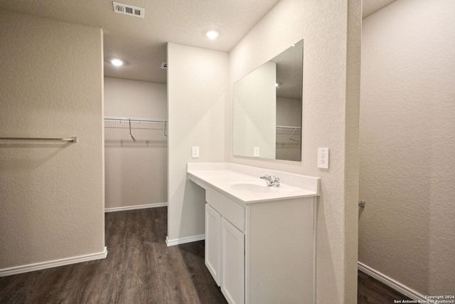 1136 Whitneyway Ln, New Braunfels, TX 78130
