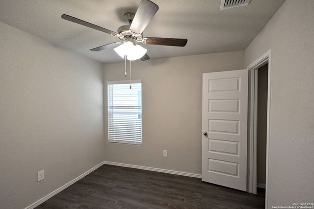 1136 Whitneyway Ln, New Braunfels, TX 78130