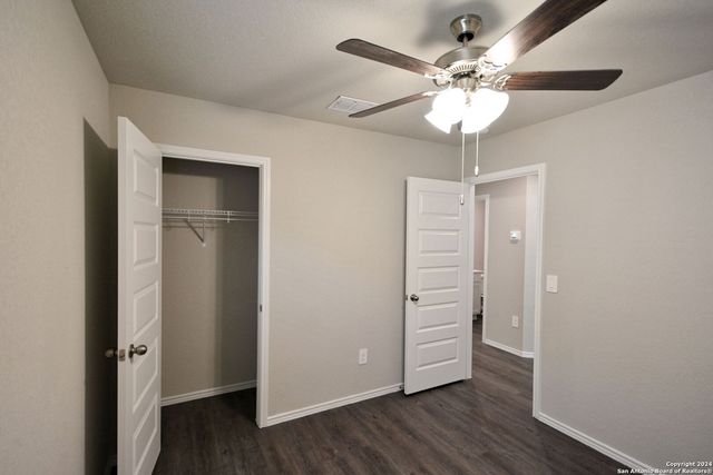 1136 Whitneyway Ln, New Braunfels, TX 78130