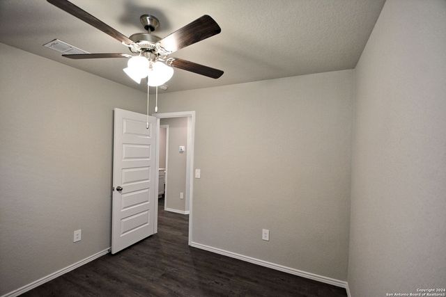 1136 Whitneyway Ln, New Braunfels, TX 78130