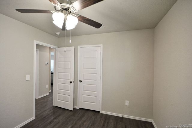 1136 Whitneyway Ln, New Braunfels, TX 78130