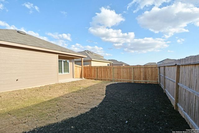 1136 Whitneyway Ln, New Braunfels, TX 78130