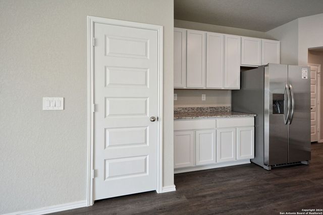 1136 Whitneyway Ln, New Braunfels, TX 78130