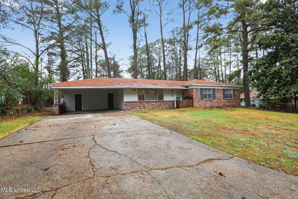 3111 Ponderosa Drive, Jackson, MS 39212