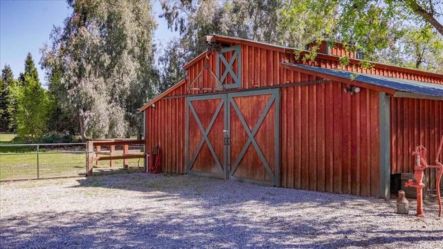 23897 Old 44 Drive, Millville, CA 96062