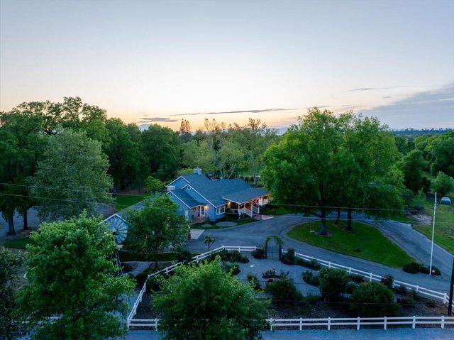 23897 Old 44 Drive, Millville, CA 96062