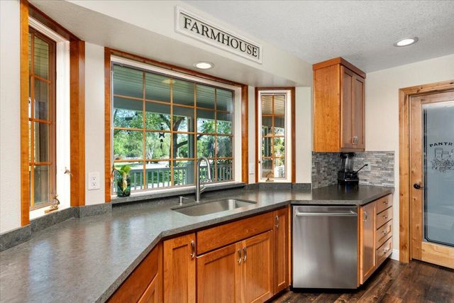 23897 Old 44 Drive, Millville, CA 96062