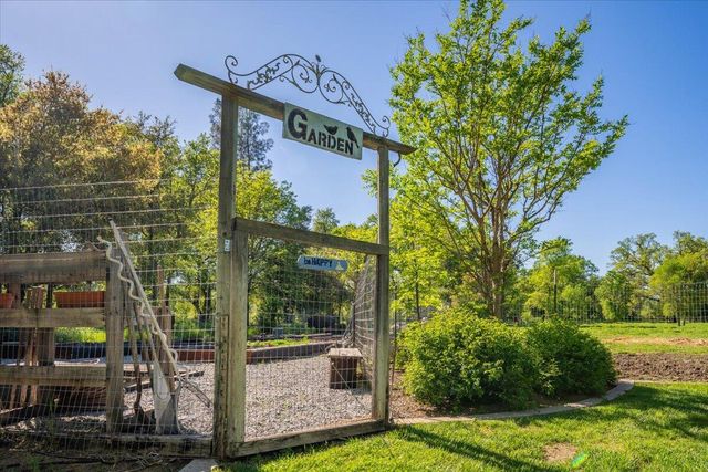 23897 Old 44 Drive, Millville, CA 96062