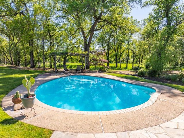 23897 Old 44 Drive, Millville, CA 96062