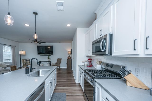 415 Navona Drive, Summerville, SC 29486