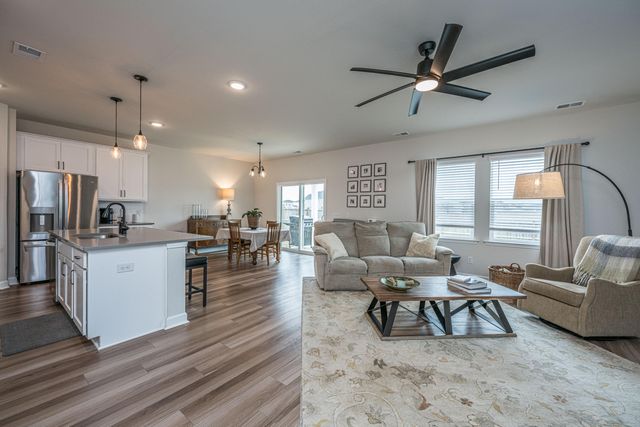 415 Navona Drive, Summerville, SC 29486