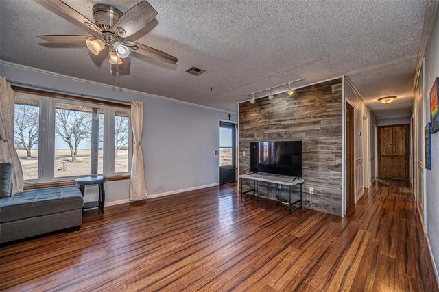 4045 County Road 1510, Stratford, OK 74872