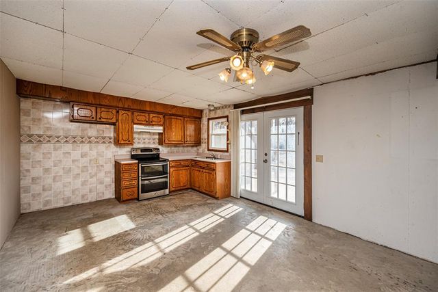 4045 County Road 1510, Stratford, OK 74872