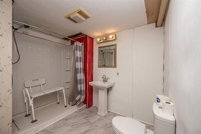 4045 County Road 1510, Stratford, OK 74872