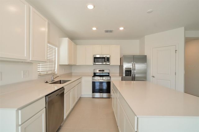 383 PUMA LOOP, Groveland, FL 34736