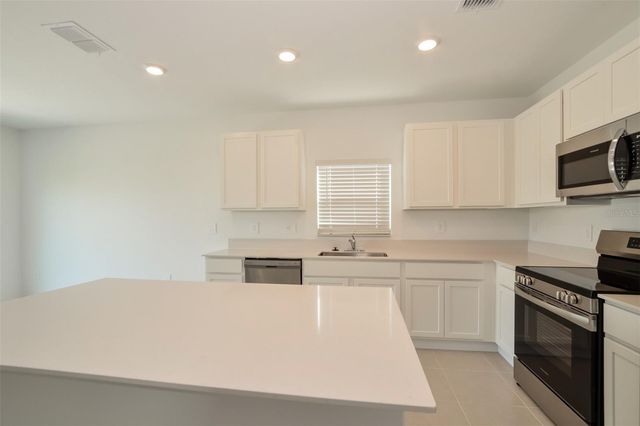 383 PUMA LOOP, Groveland, FL 34736