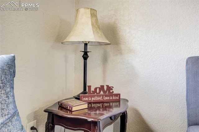 542 W Boulder Street, Colorado Springs, CO 80905