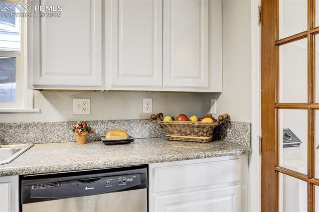 542 W Boulder Street, Colorado Springs, CO 80905