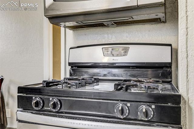 542 W Boulder Street, Colorado Springs, CO 80905