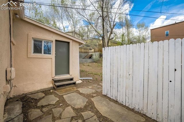 542 W Boulder Street, Colorado Springs, CO 80905