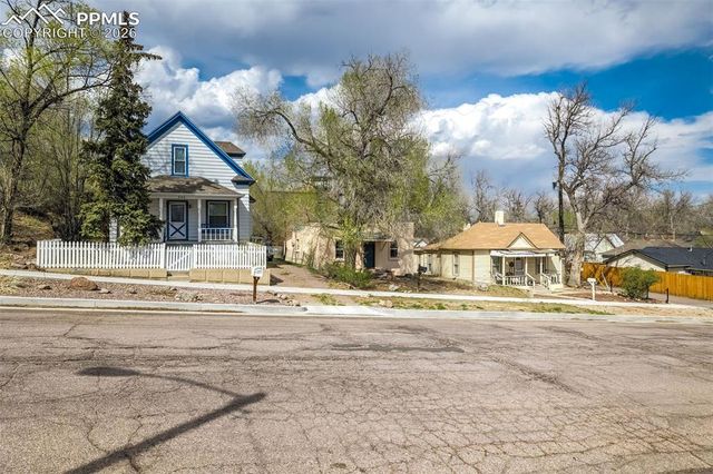 542 W Boulder Street, Colorado Springs, CO 80905