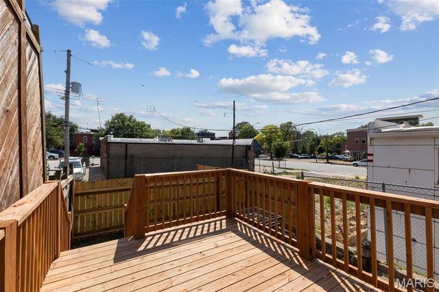 2336 Russell Boulevard, St Louis, MO 63104