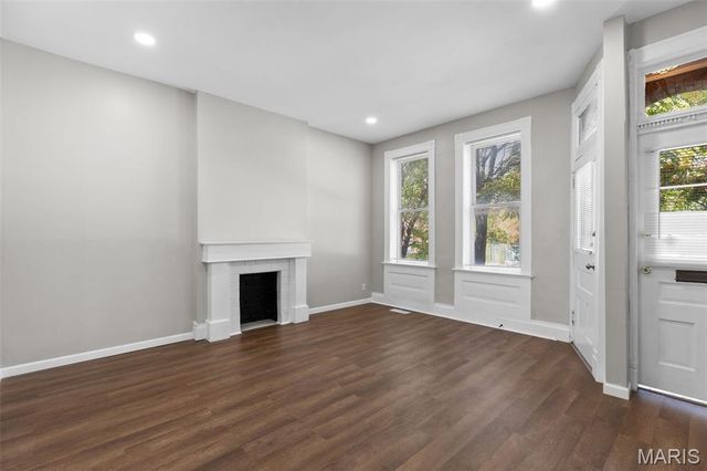 2336 Russell Boulevard, St Louis, MO 63104